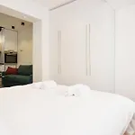 Lina - Tia, Cozy Studio In Shopping District