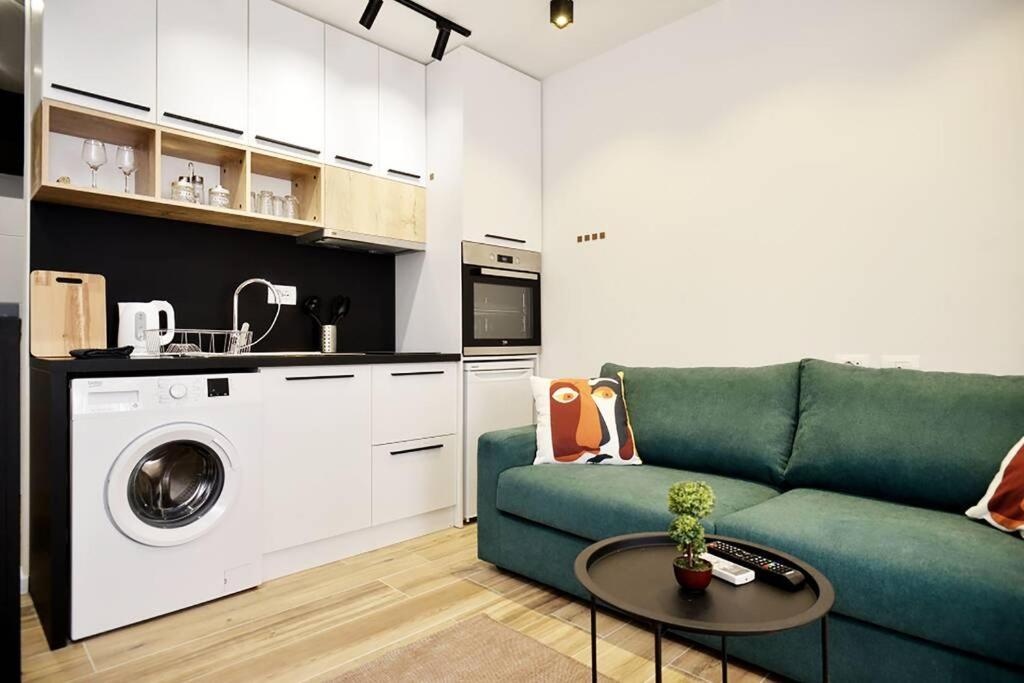 Lina -tia Cozy Studio In Shopping District Apartment *